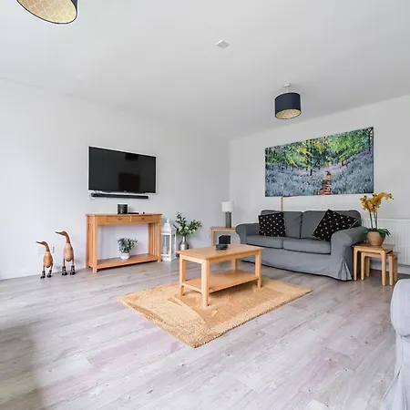 Elm - Woodland Feriehus