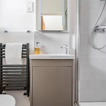 Elm - Woodland Ferienhaus *