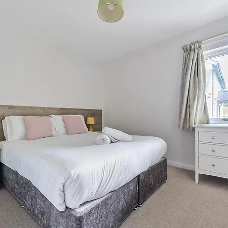 Elm - Woodland * Bowness-on-Windermere